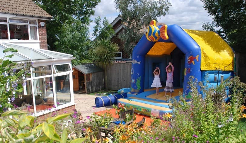 Why Bounce Houses Are Perfect For Parties