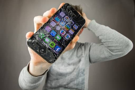 4 Best Ways To Repair Your Cracked iPhone Screen