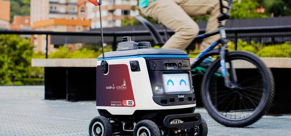 List of Indoor Delivery Robots Helping in Restaurants