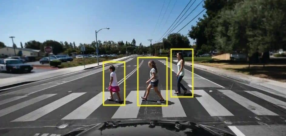 How does Pedestrian Recognition Technology Work in a Car?